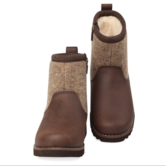 ugg bayson ii waterproof boot